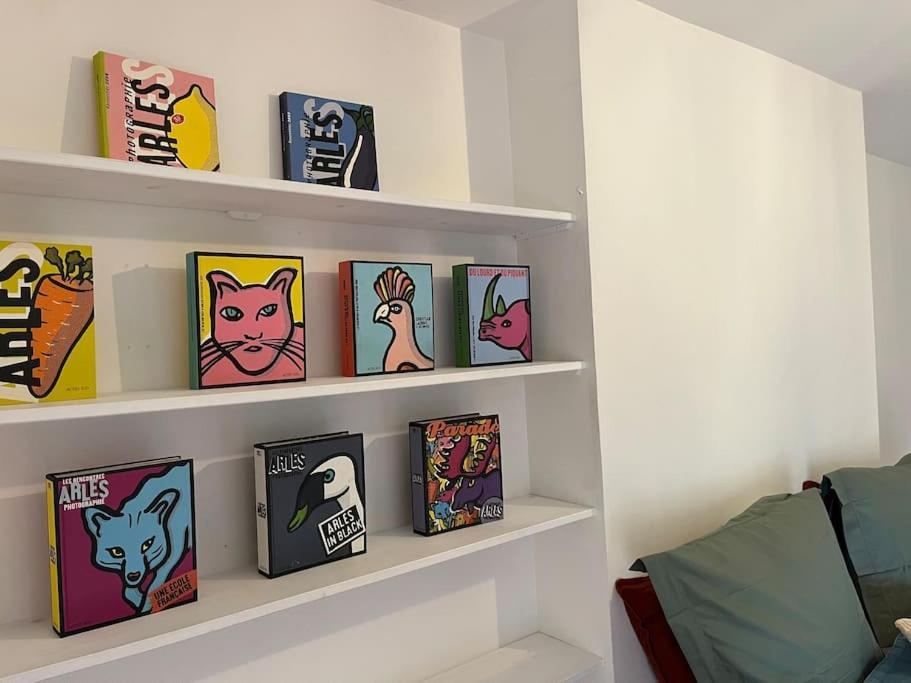 Appartement A Pied Du Centre Avec Place De Parking Arles Ngoại thất bức ảnh